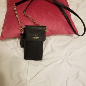 Kate spade in excellent condition  iPhone crossbody